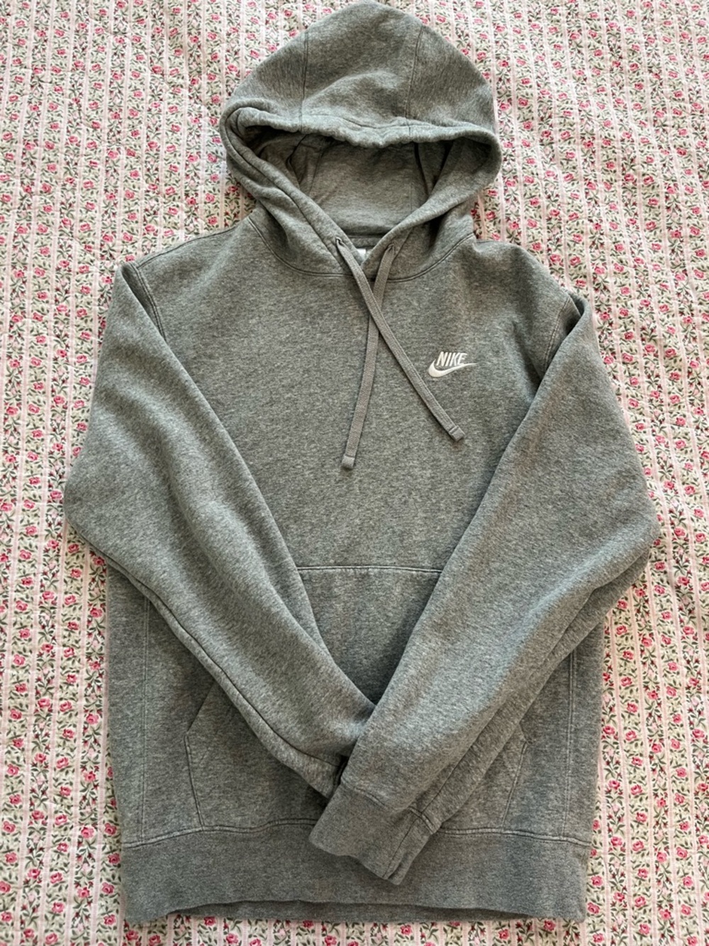 Nike Women’s Gray Hooded Pullover Sweatshirt